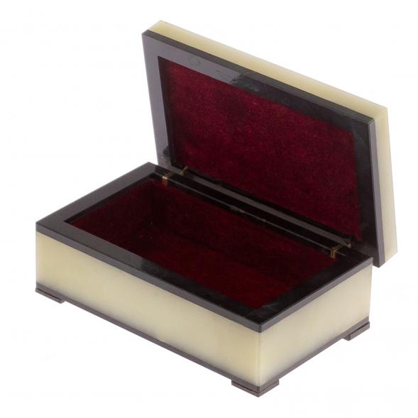 Шкатулка из нефрита 11,5х7х4,5 см 125134