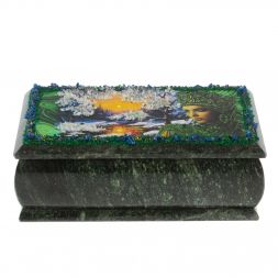 Шкатулка &amp;quot;Хозяйка медной горы. Зима&amp;quot; из змеевика 18х9х8 см