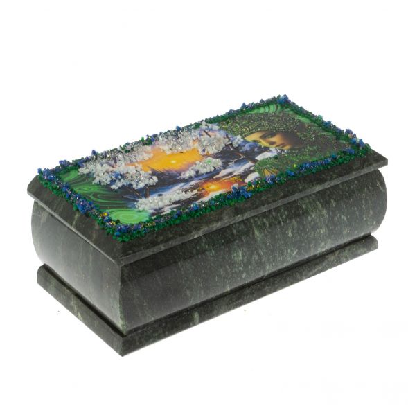 Шкатулка &amp;quot;Хозяйка медной горы. Зима&amp;quot; из змеевика 18х9х8 см 128750