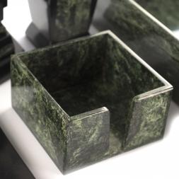 Письменный набор для руководителя из камня змеевик