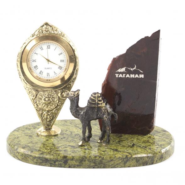 Сувенирные часы &amp;quot;Верблюд&amp;quot; бронза, камень змеевик, яшма 121490