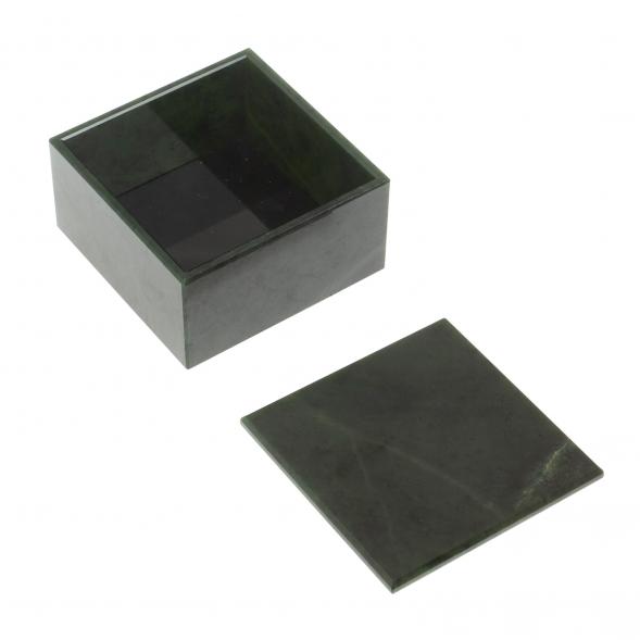 Шкатулка из нефрита 10х10х6 см 126961