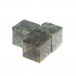 Кубик камень нефрит 22 мм