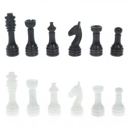 Каменные шахматы "Узоры" из мрамора доска 25х25 см