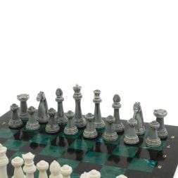 Шахматы подарочные "Стаунтон" 44х44 см шабровский змеевик