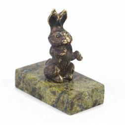 Статуэтка из бронзы на подставке из змеевика &amp;quot;Заяц&amp;quot;
