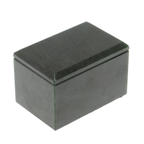 Шкатулка из нефрита 9х6х6 см 126965