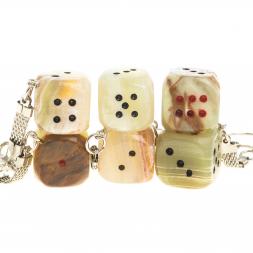 Брелок "Игральный кубик" из камня оникс 2х2 см