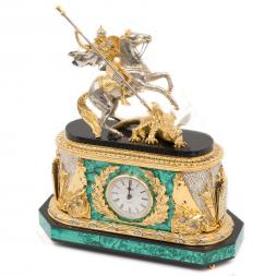 Каминные часы "Георгий Победоносец" камень малахит бронза Златоуст