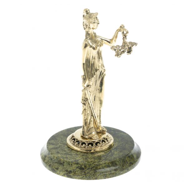 Статуэтка &amp;quot;Фемида&amp;quot; на подставке из баженовского змеевика 128608