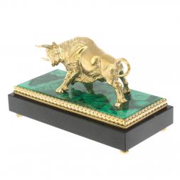 Бронзовая статуэтка "Бык" на малахите 15,5х7,5х9 см
