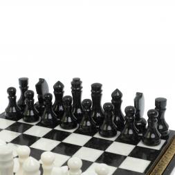 Шахматы каменные на бронзовых ножках мрамор / змеевик