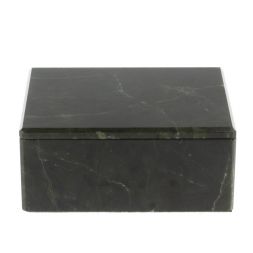 Шкатулка из нефрита 10х7,5х4 см