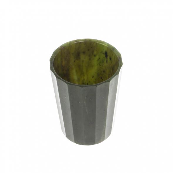 Стопка граненная из камня нефрит 4х4х6 см 128909