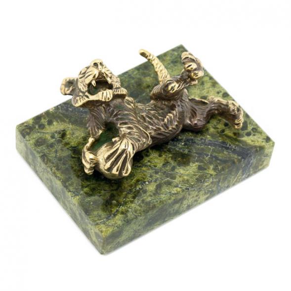 Статуэтка &amp;quot;Тигр с мячом&amp;quot; из бронзы и змеевика 116153