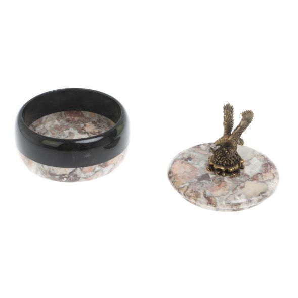 Шкатулка круглая &amp;quot;Орел&amp;quot; из креноида и змеевика 10,5х10,5х11 см 127922