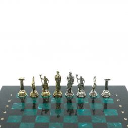 Шахматы "Подвиги Геракла"  доска 28х28 см змеевик