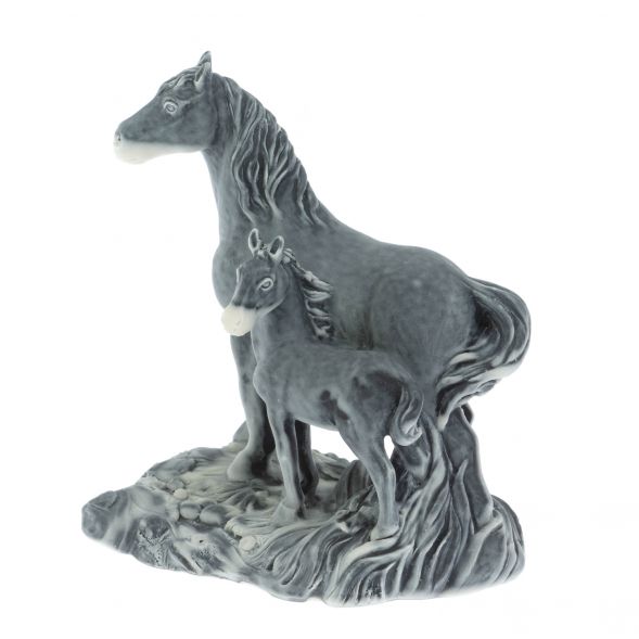 Статуэтка &amp;quot;Лошадь с жеребенком стоят&amp;quot; из мрамолита 129369