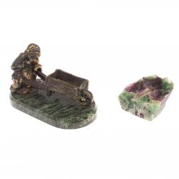 Статуэтка &amp;quot;Рудокоп с тачкой&amp;quot; с камнем флюорит