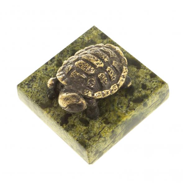 Статуэтка из бронзы &amp;quot;Черепаха №3&amp;quot; на подставке из змеевика 124181