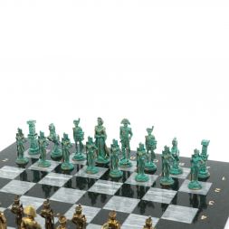 Шахматы "Отечественная война 1812 г. " фигуры бронза / патина 40х40 см серый мрамор