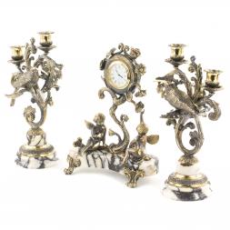 Каминные часы &amp;quot;Колибри&amp;quot; из мрамора с канделябрами из бронзы