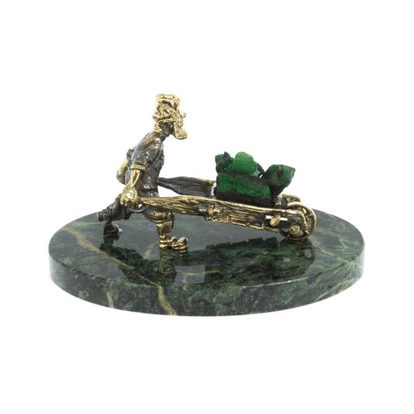 Статуэтка &amp;quot;Старатель с тачкой&amp;quot; из бронзы камень уваровит 128321