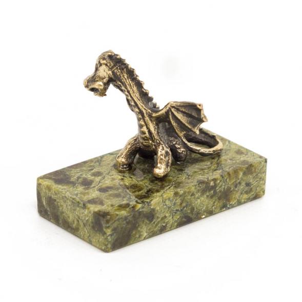 Фигурка из бронзы &amp;quot;Дракончик&amp;quot; на подставке из змеевика 116485