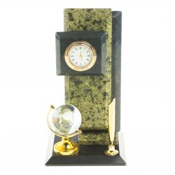 Настольные часы из камня змеевик "Глобус"