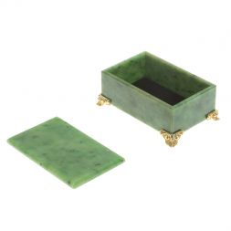 Шкатулка из нефрита 10,5х6,5х4,5 см