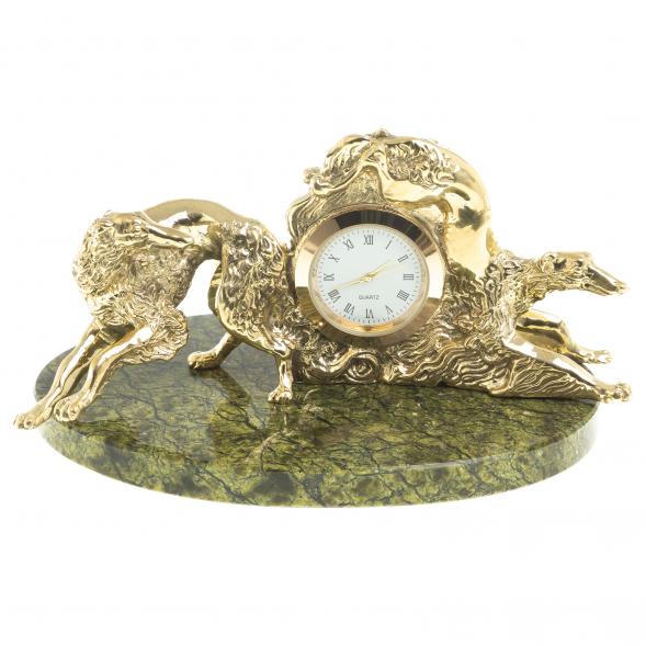 Часы из бронзы &amp;quot;Русские борзые собаки&amp;quot; на подставке из змеевика 123381