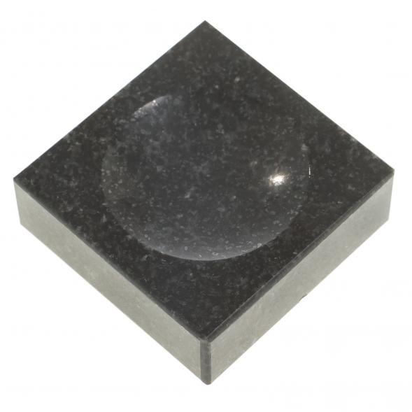 Подставка под шар из гранита 4х4 см 123287