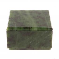 Шкатулка из саянского нефрита 9х9х5,5 см