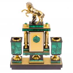 Настольный набор из малахита &amp;quot;Конь на дыбах&amp;quot; Златоуст