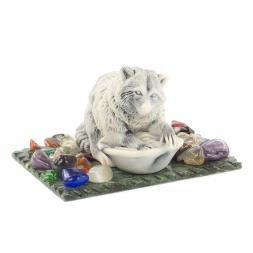 Сувенир &amp;quot;Енот стирается&amp;quot; из мрамолита