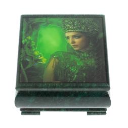 Шкатулка "Хозяйка медной горы" камень змеевик 13х13х8 см