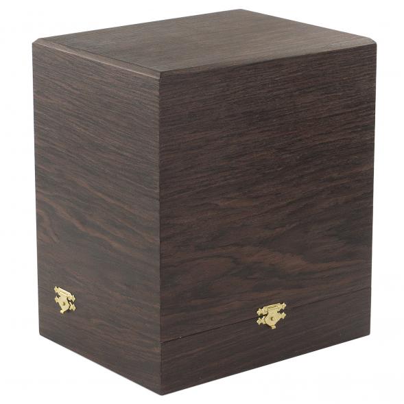 Часы «Вечный календарь» из малахита, Златоуст