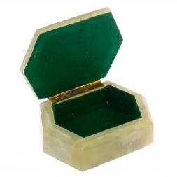 Шкатулка шестиугольная из зеленого оникса 12,5х9х4,5 см (3,5х5)