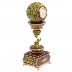 Часы антистресс &amp;quot;Шар на слоне&amp;quot; из змеевика 10,5 см