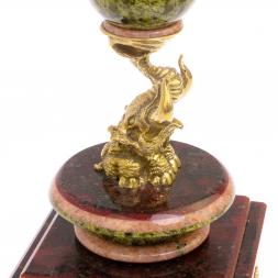 Часы антистресс &amp;quot;Шар на слоне&amp;quot; из змеевика 10,5 см