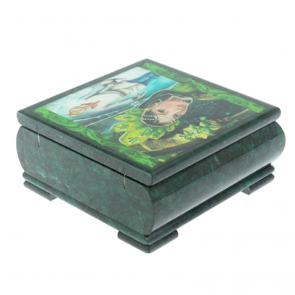 Шкатулка &amp;quot;Хозяйка медной горы и Данила мастер&amp;quot; из змеевика 18х18х8 см 128338