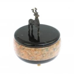 Шкатулка круглая &amp;quot;Олень&amp;quot; из розового мрамора и змеевика 10х10х11,5 см