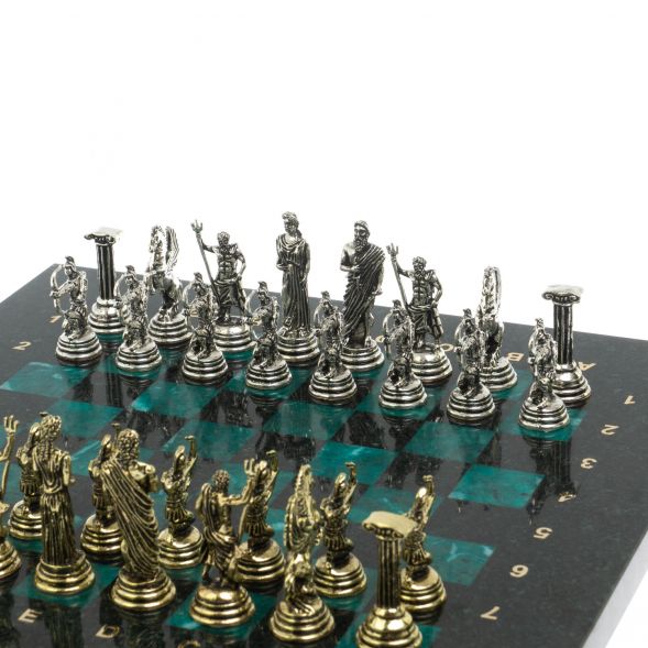 Шахматы &amp;quot;Римские лучники&amp;quot; доска 28х28 см из змеевика 127715