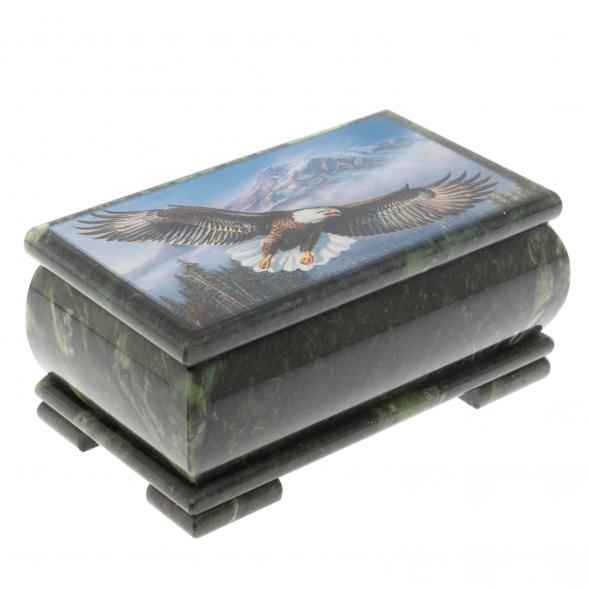 Шкатулка &amp;quot;Орел&amp;quot;из змеевика 18х10х8,5 см 128421