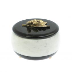 Шкатулка круглая &amp;quot;Желуди&amp;quot; из мрамора и змеевика 10,5х10,5х7,5 см