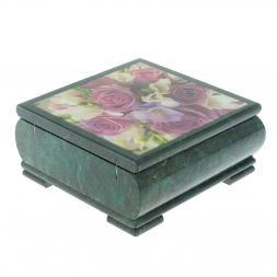 Шкатулка &amp;quot;Букет роз&amp;quot; из змеевика 18х18х8 см