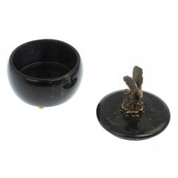 Шкатулка круглая "Орел" из черного змеевика 10,5х10,5х13,5 см