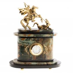 Часы &amp;quot;Георгий Победоносец&amp;quot; из офиокальцита