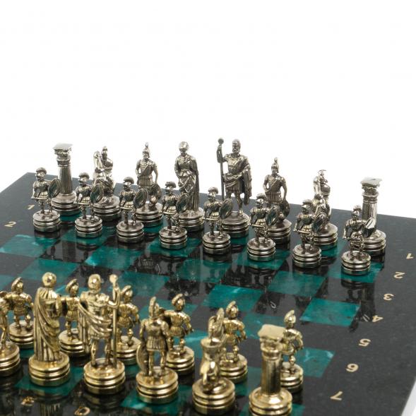 Шахматы &amp;quot;Римляне&amp;quot; фигуры золото / серебро доска 28х28 см из змеевика 127719