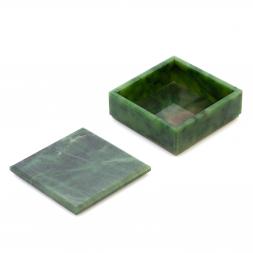 Шкатулка из саянского нефрита 10х10х4,2 см